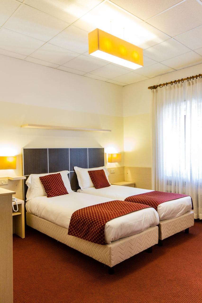 Hotel Sant'Ilario Rovereto  Luaran gambar