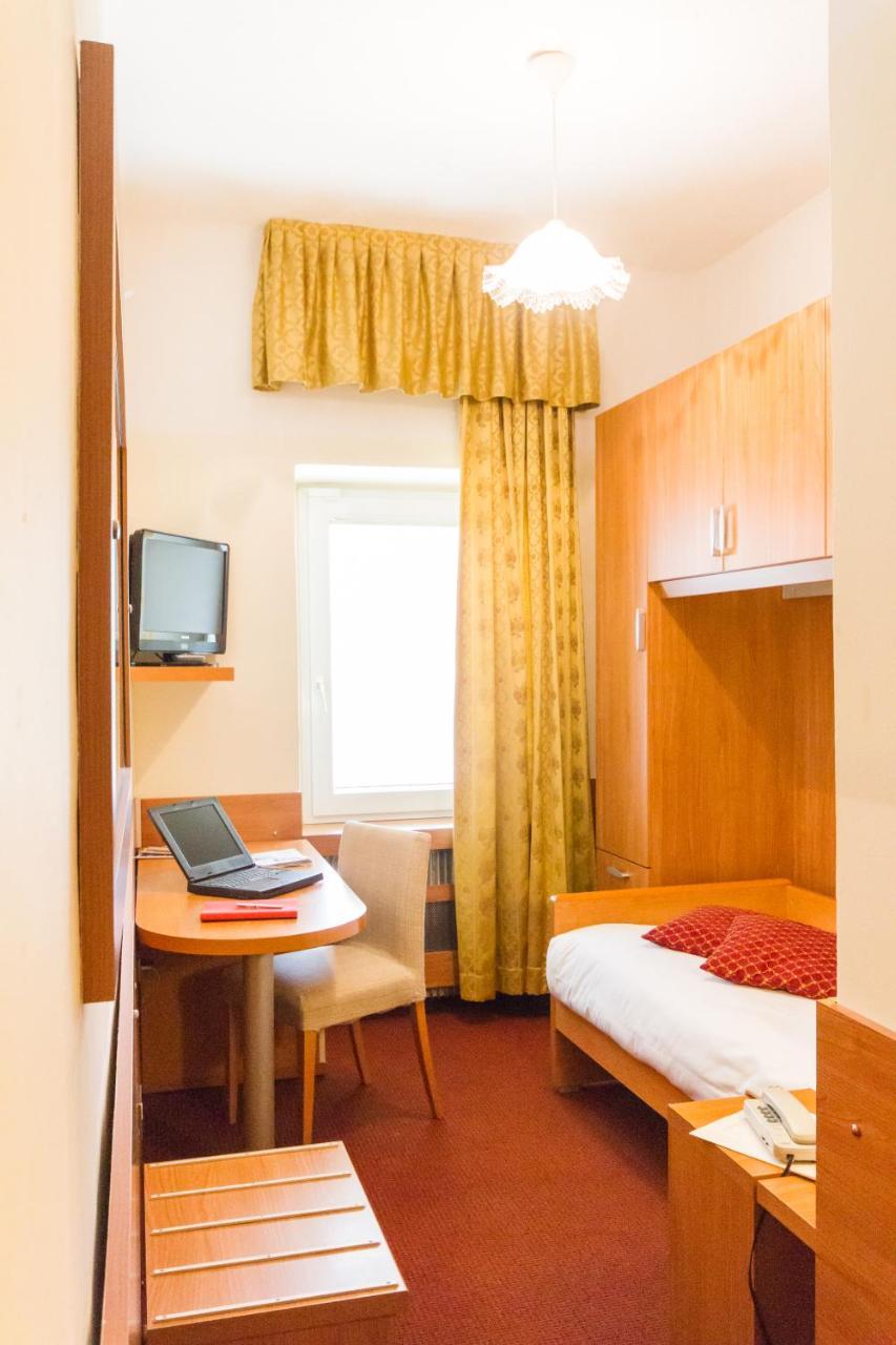 Hotel Sant'Ilario Rovereto  Luaran gambar